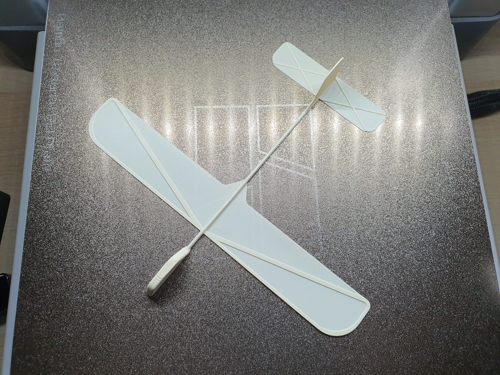 #153 Lightweight Plane Glider - Flies Really Well! — vue 13