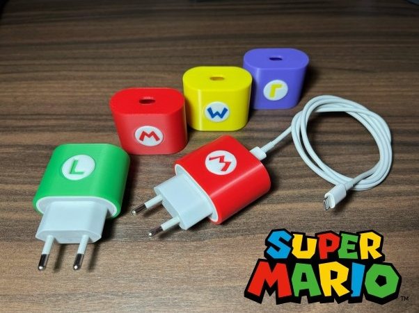 #154 Super Mario Case for Apple Power Adapter — vue 2