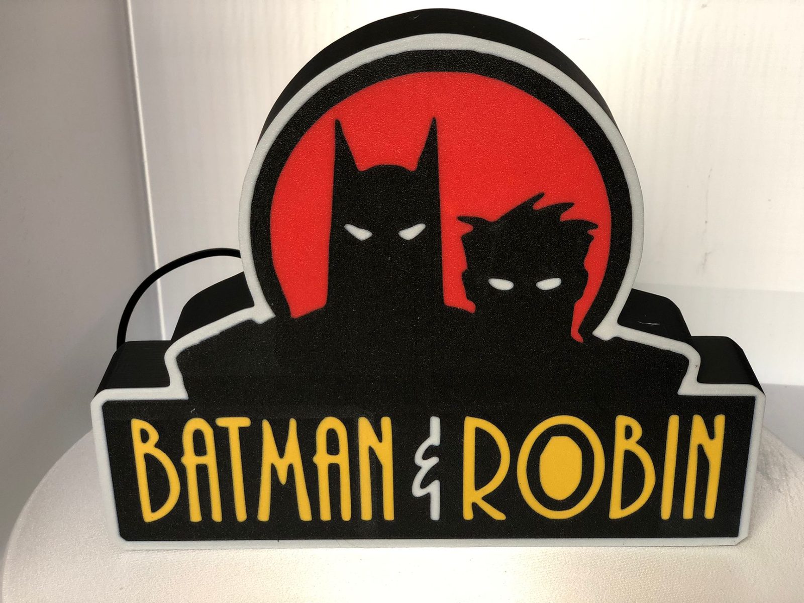 #161 Batman & Robin Lightbox — vue 3