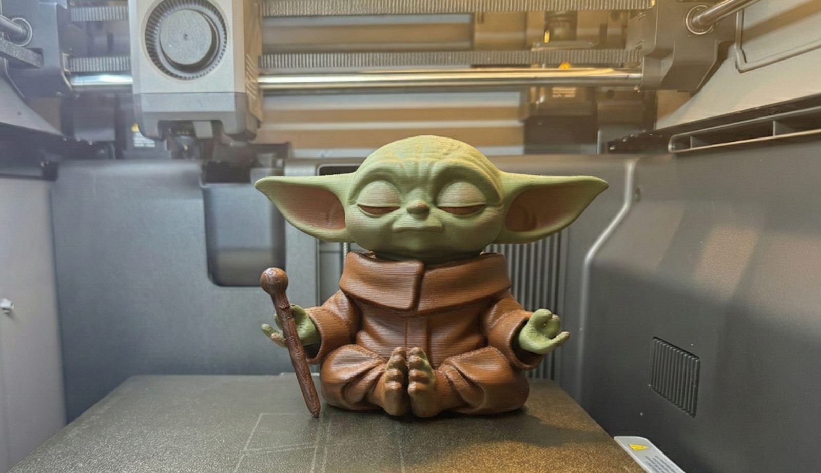 #162 Meditating Yoda – Wise Jedi Master — vue 1