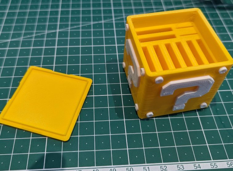 #163 Mario - Question block holder — vue 4