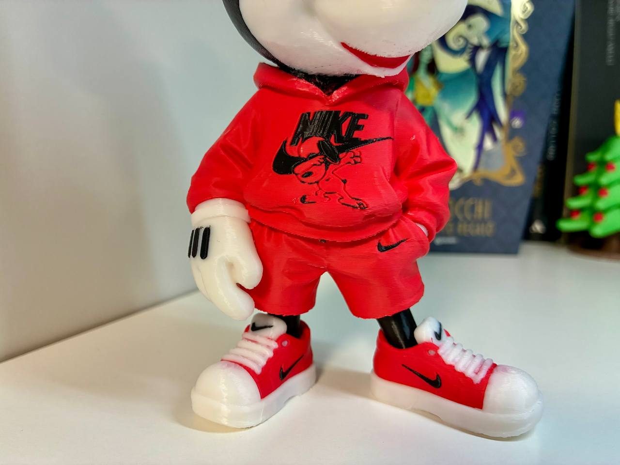 #165 Mickey Mouse Urban — vue 3