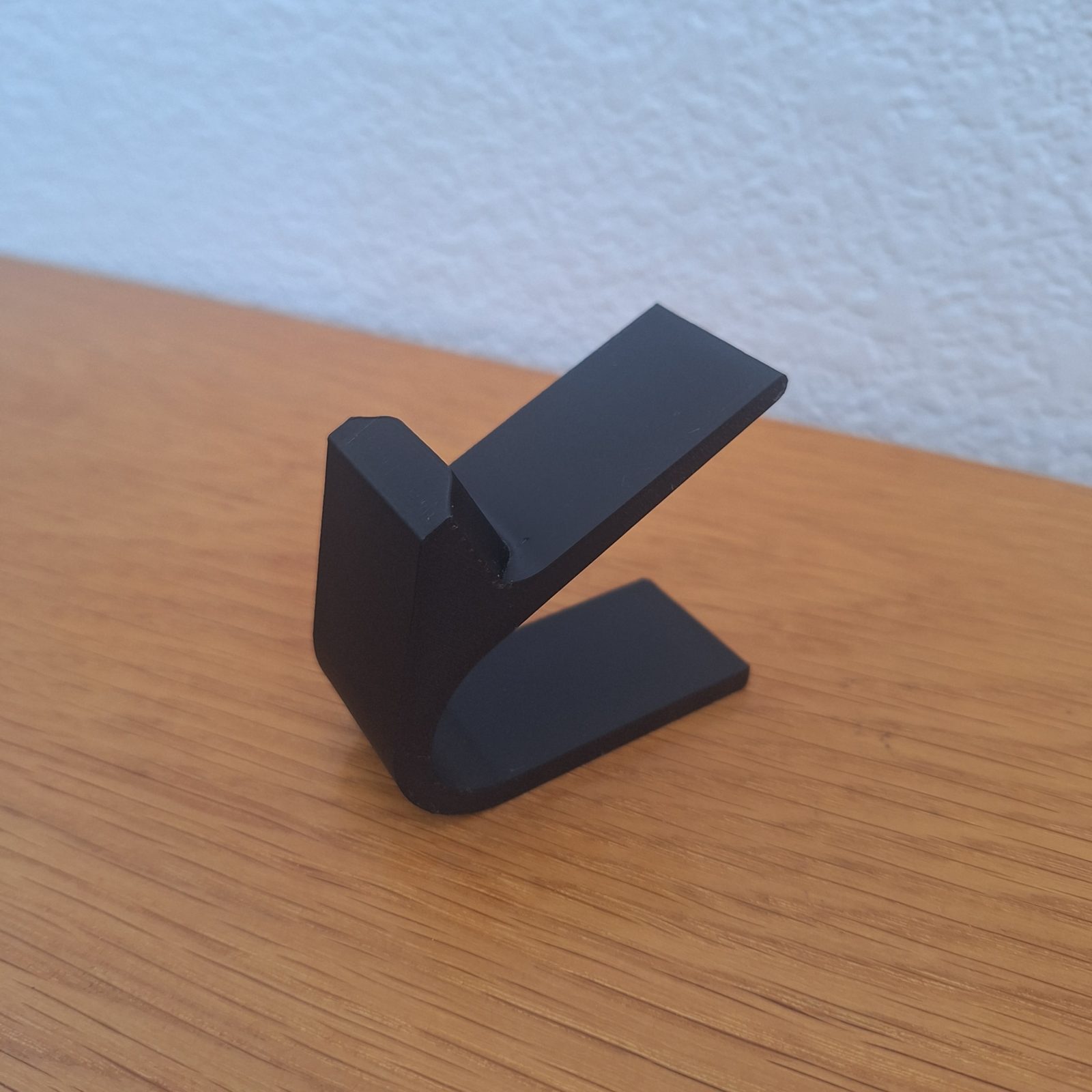 #166 8bitdo Pro2 Minimal Stand Holder — vue 3