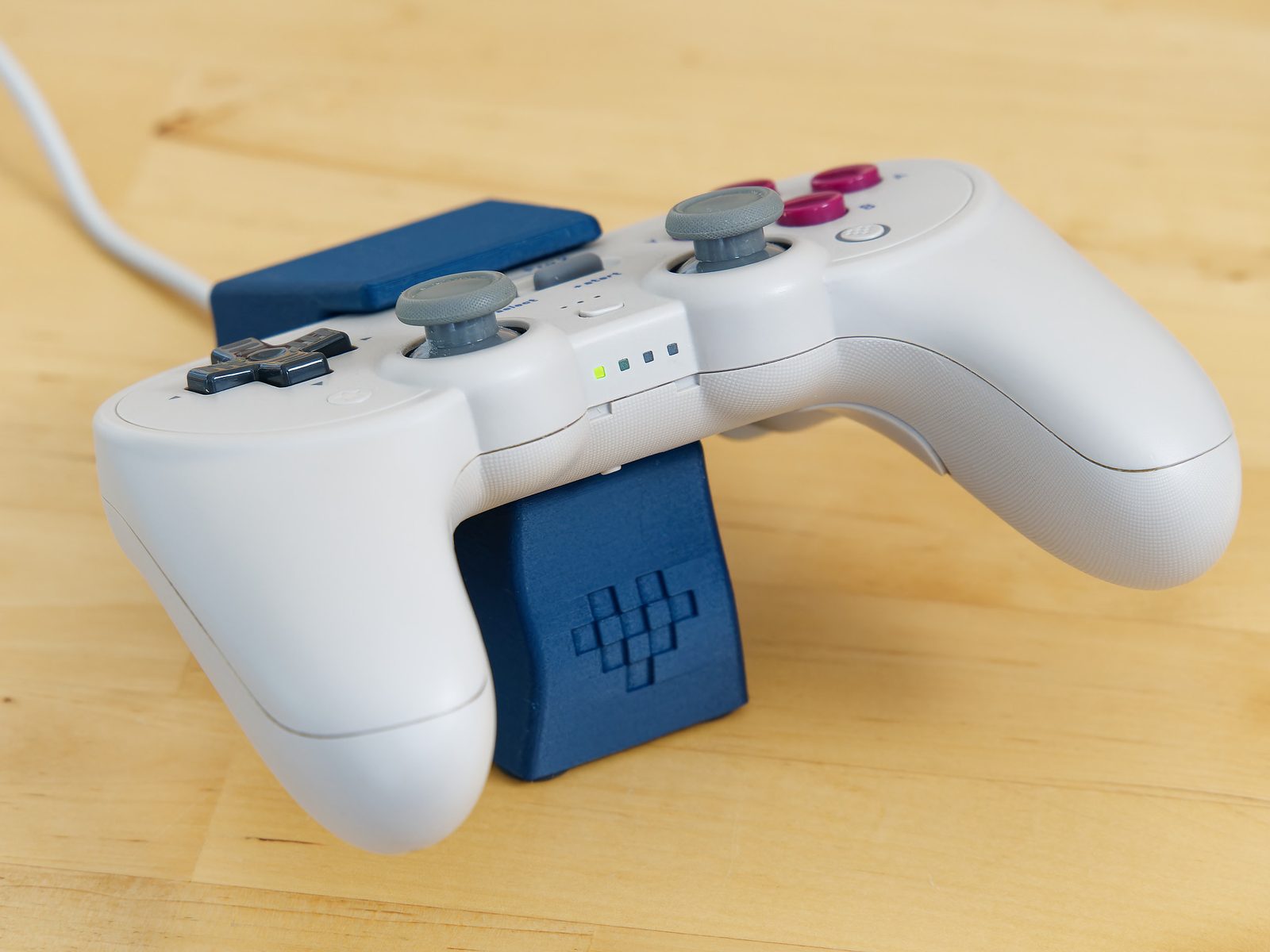 #167 8BitDo Pro 2 stand — vue 2