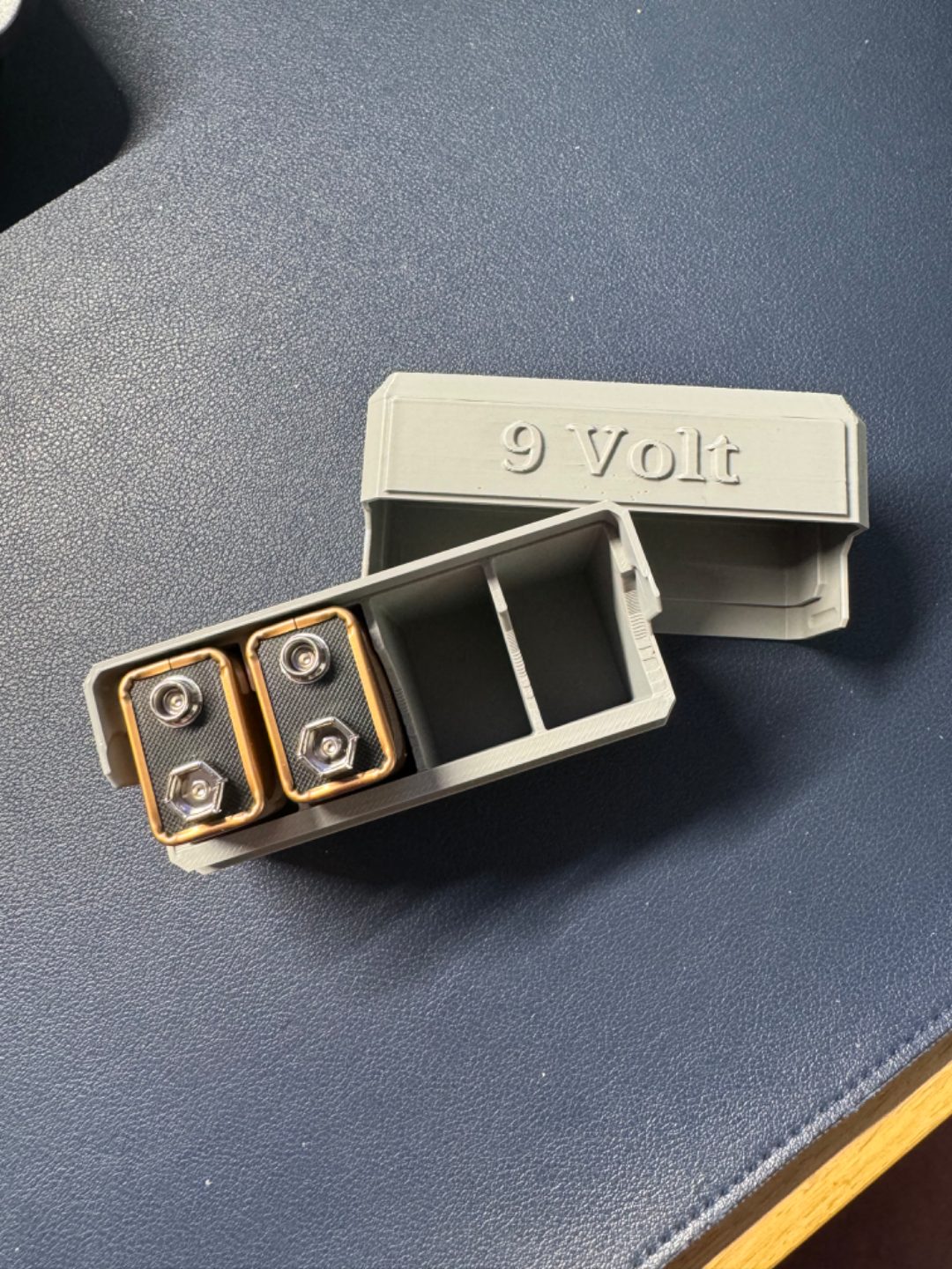 #173 9 Volt (Square) Battery Case — vue 4