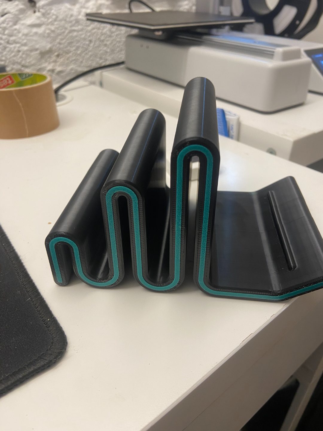 #177 Phone Tablet Stand — vue 3