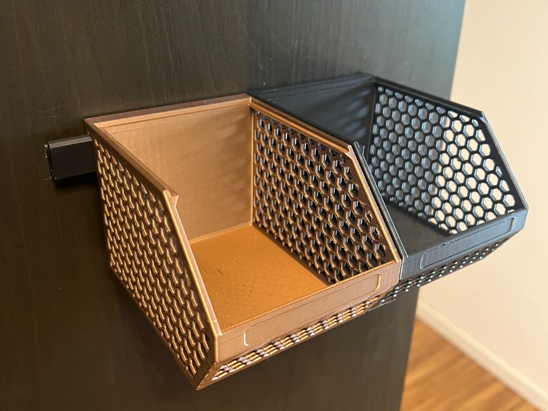#178 Boxen Stappelbar und Einhängbar Honeycomb — vue 2