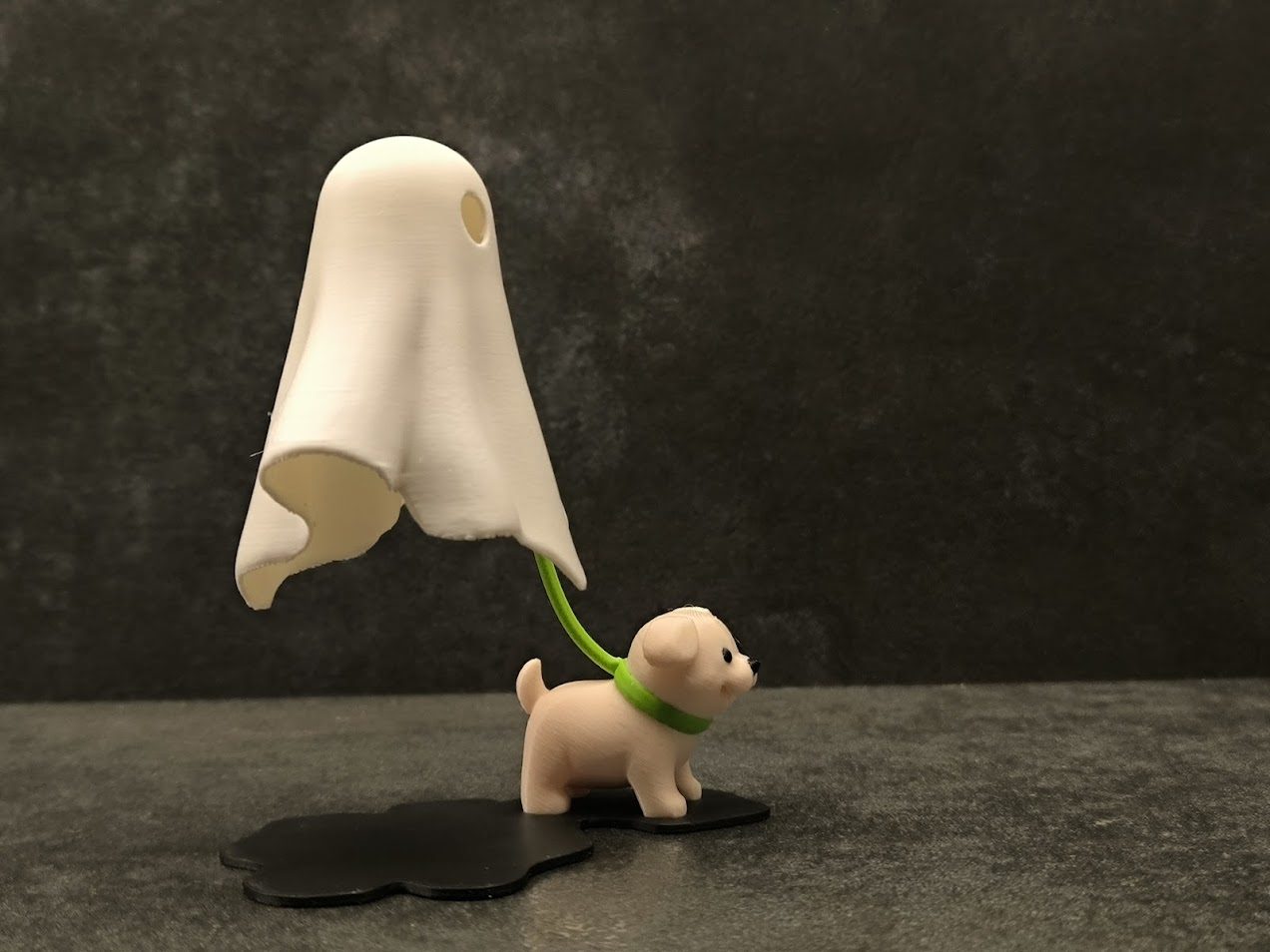 #179 Ghost with a dog on a walk — vue 10