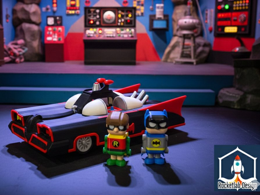 1966 Classic Batmobile + Batman & Robin clicker — vue 1