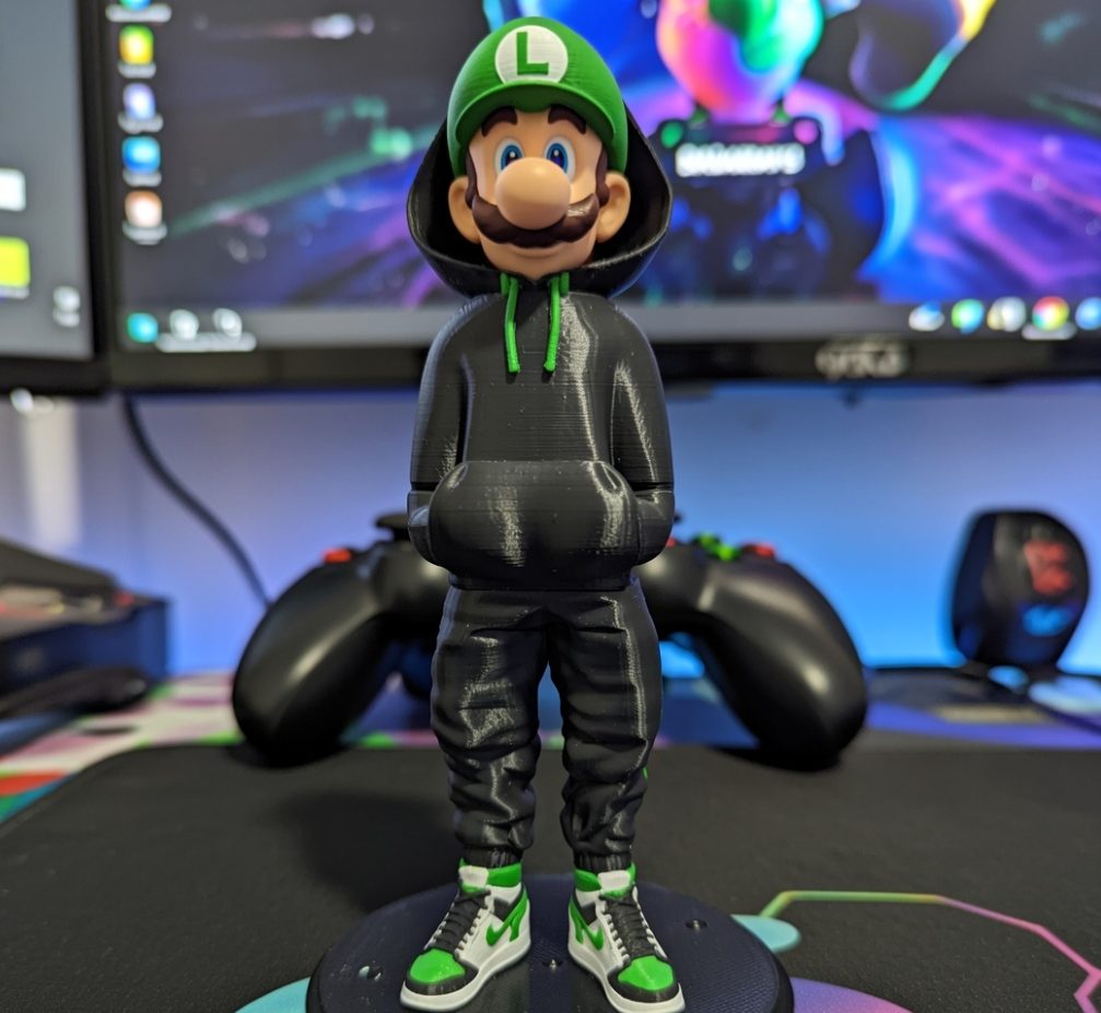 #197 Urban Vibes Luigi Blacked Out Plumber Drip Edition — vue 2