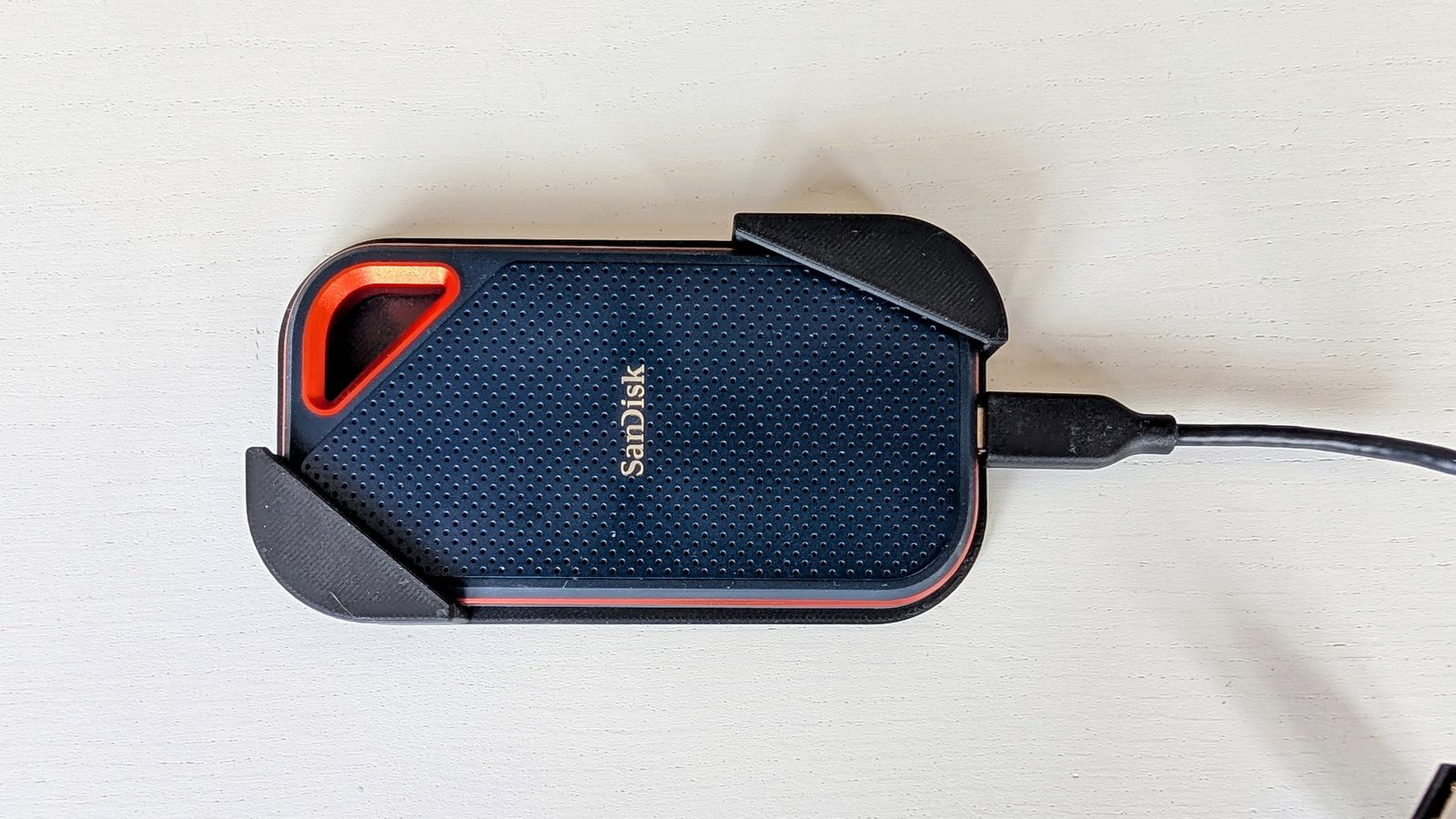 #200 Sandisk extrem pro mount — vue 3