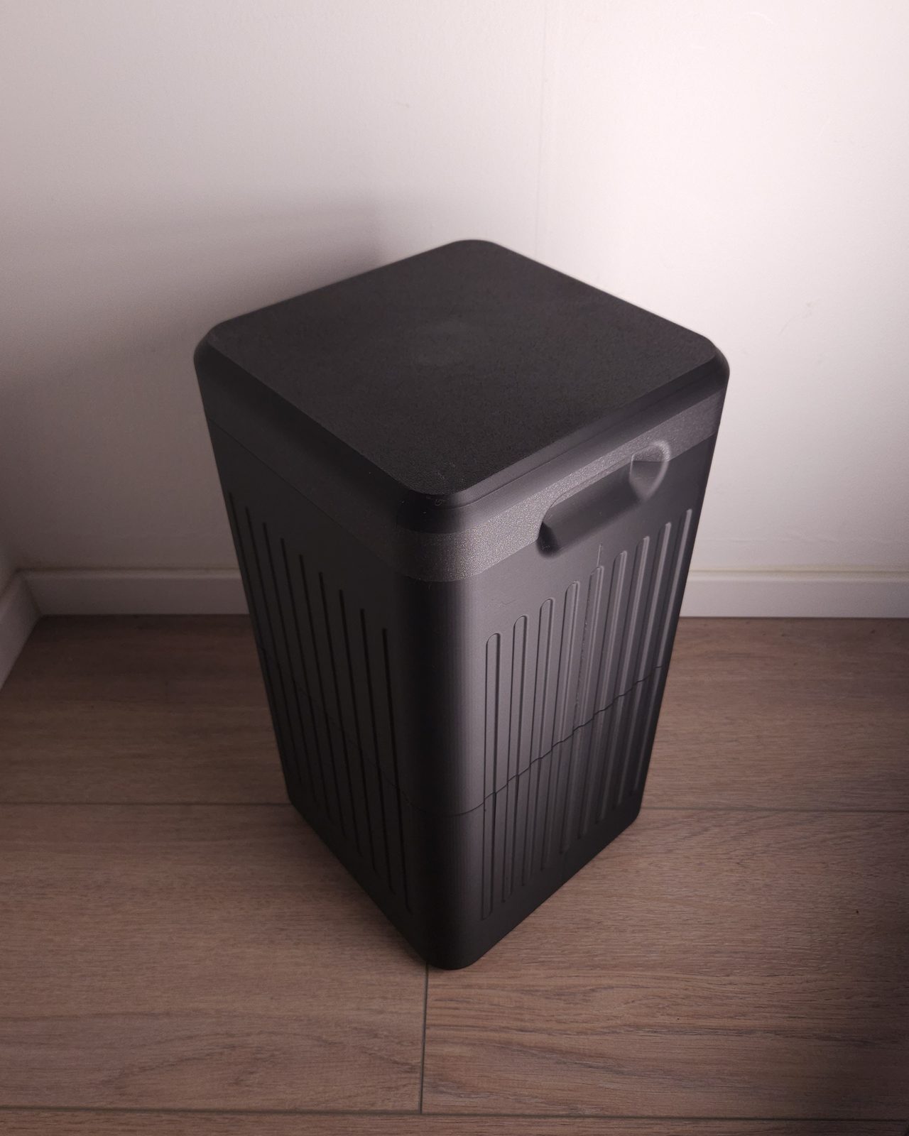 #201 Garbage Bin - 24x24x45 cm — vue 3