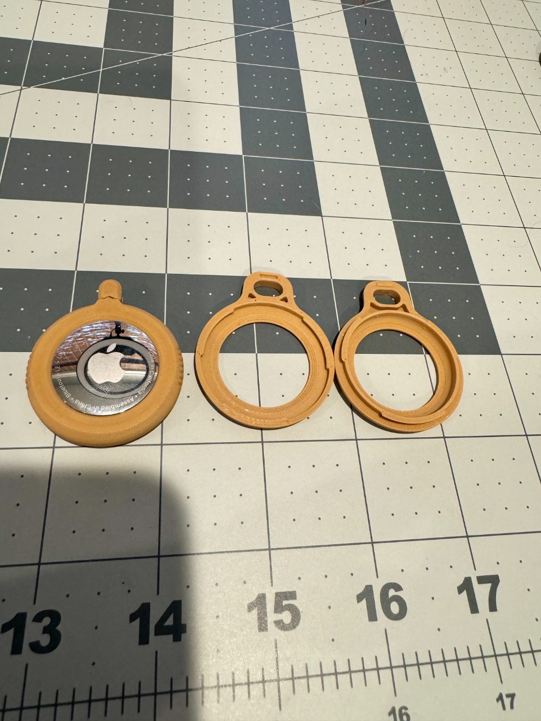 #202 AirTag Holder Customizable — vue 12
