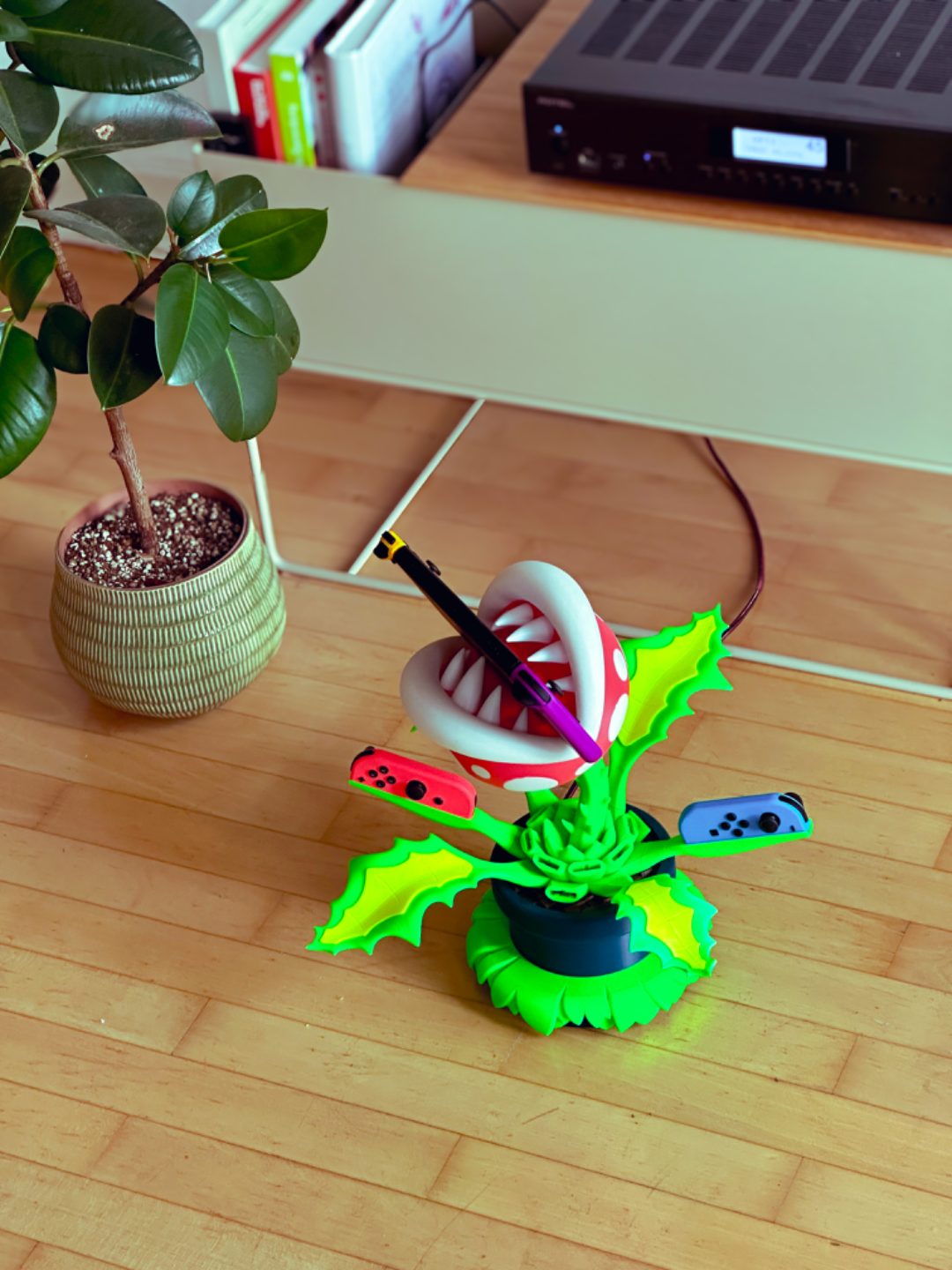 #215 Piranha Plant Switch Dock (Charging and TV - Hub) — vue 26