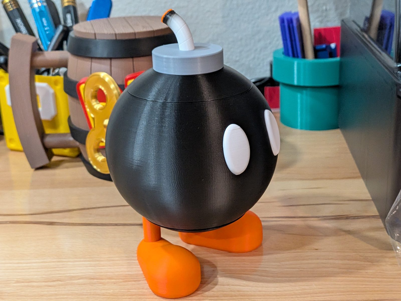 #215 Super Mario Bob-omb Box & Planter — vue 5