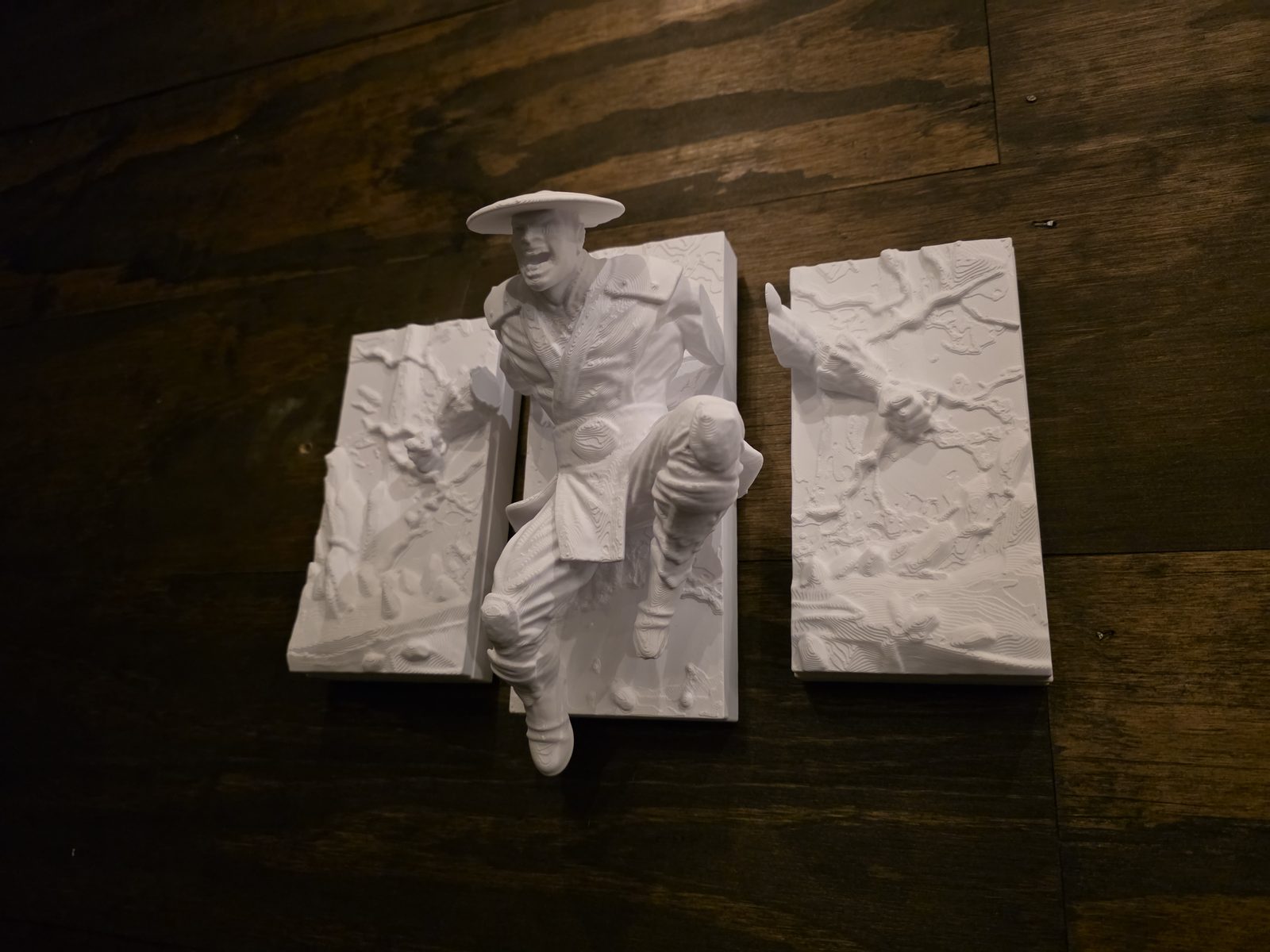 #216 Mortal Kombat - Raiden - 3PC Wall Hang — vue 1
