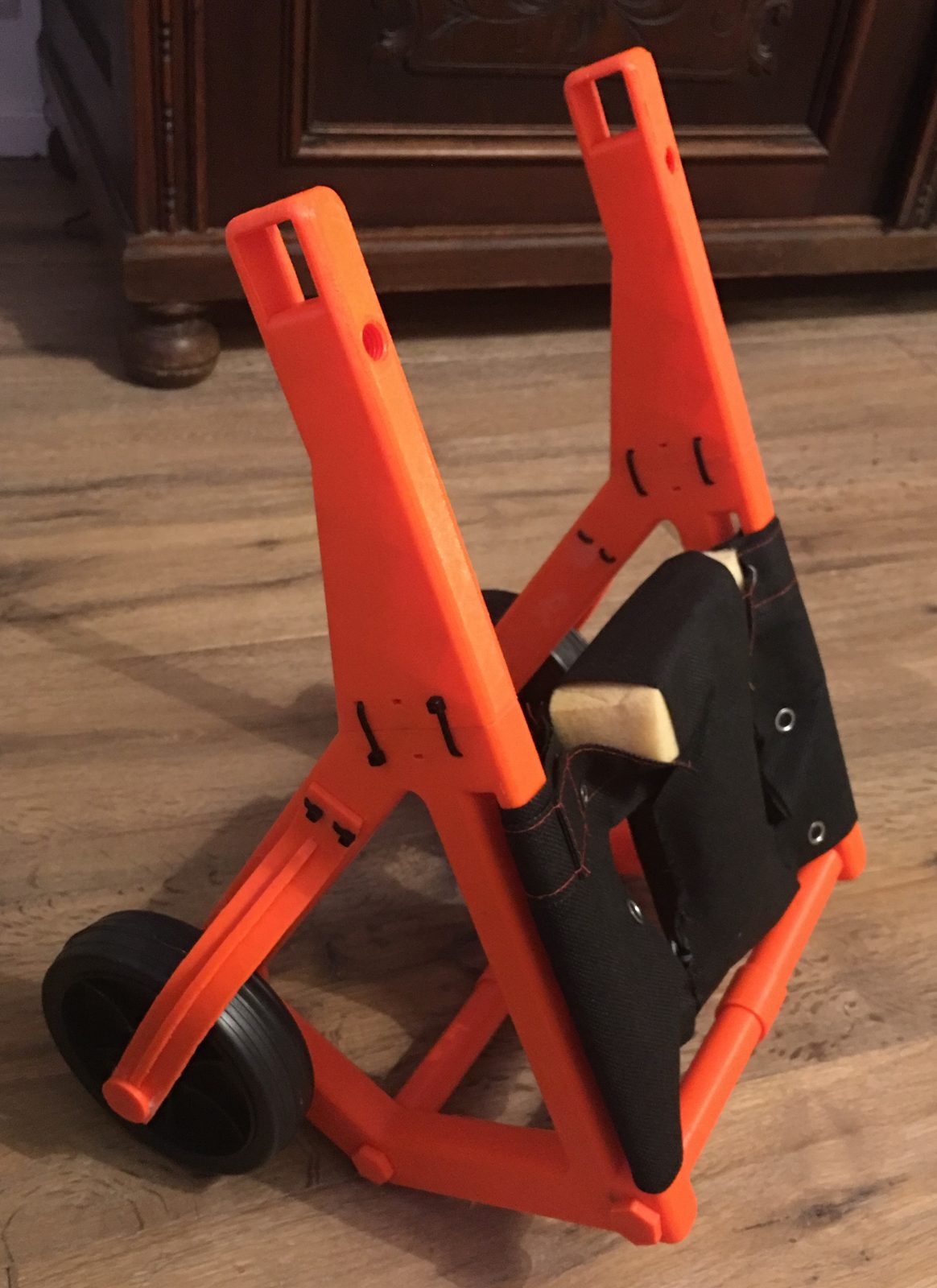 #216 Pug Wheels - Dog Wheelchairs - Version 2 — vue 5