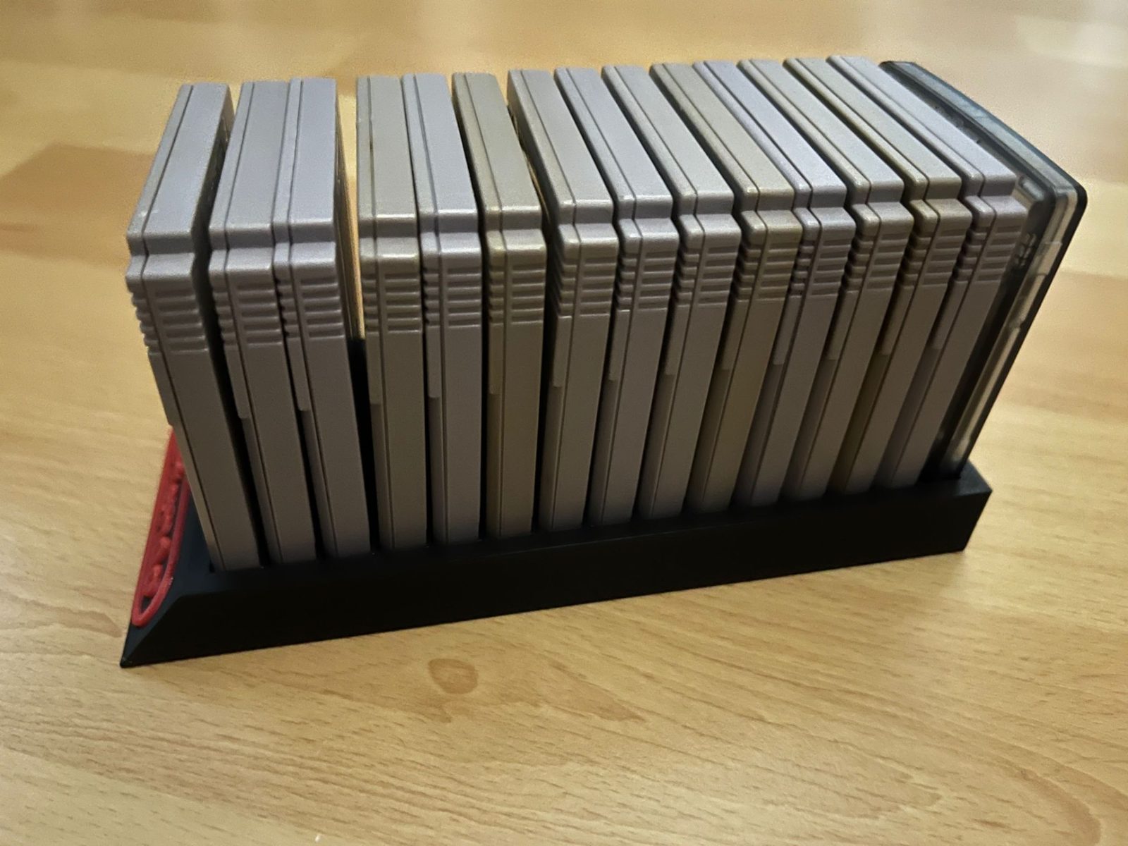 #222 Gameboy Cartridge stand 15 and 30 cartridges — vue 6