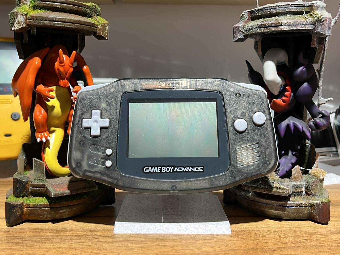 #224 Display Stand for Game Boy Advance — vue 2