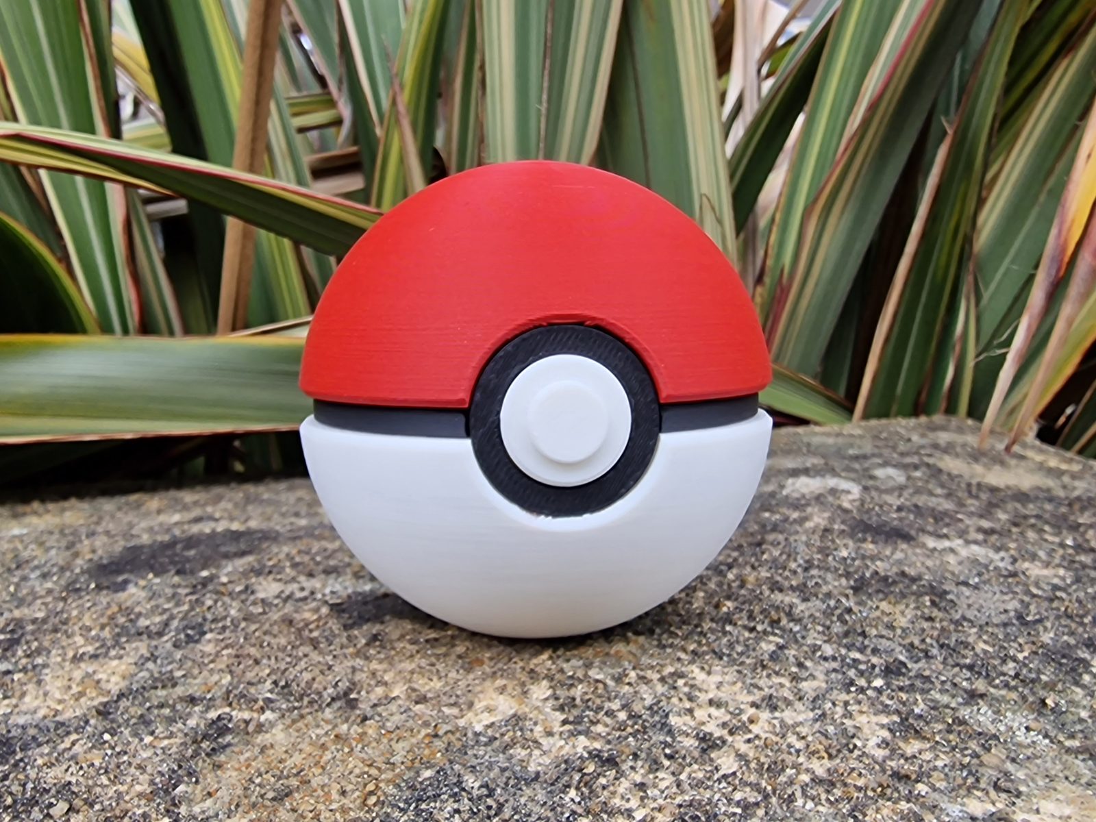 #233 Pokeball Original — vue 2