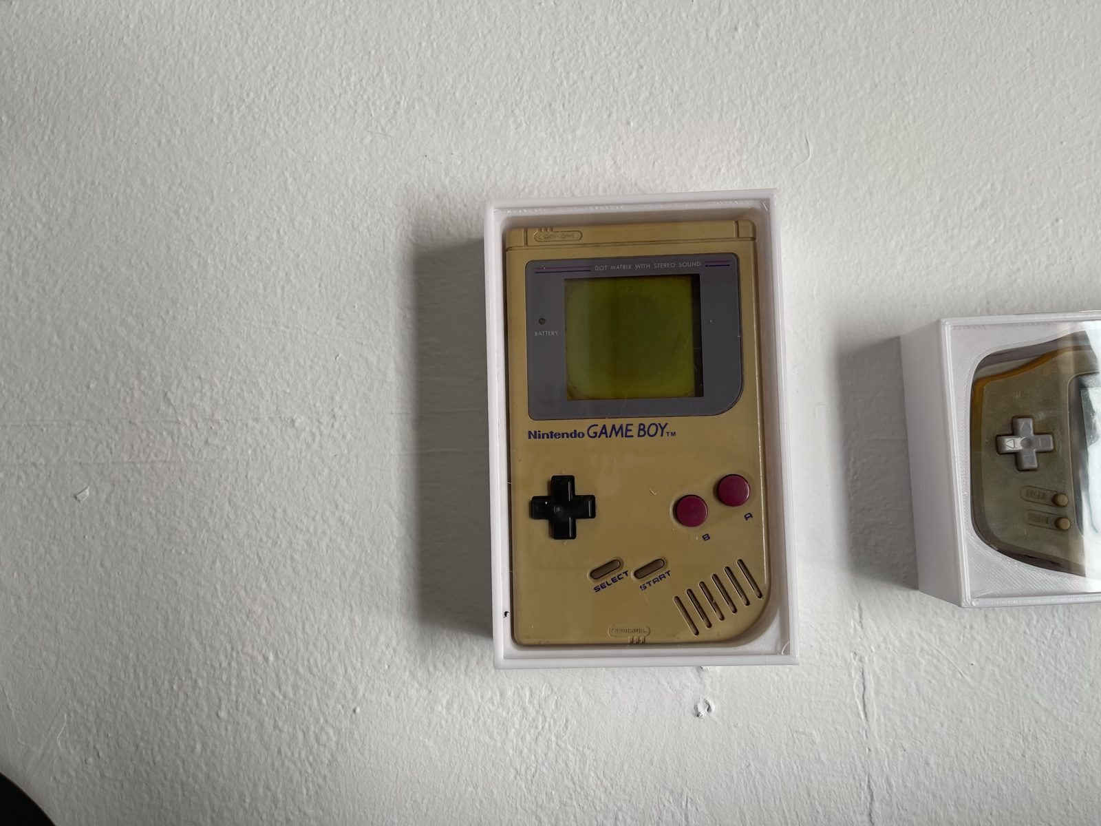 #235 Retro console display frame — vue 2