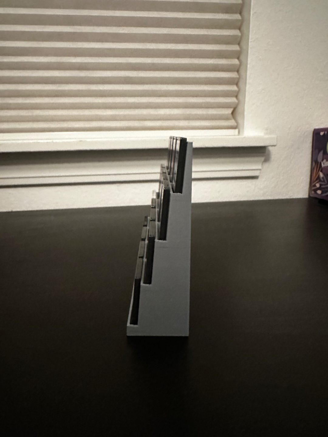 #238 DS Cartridge Display Stand — vue 4