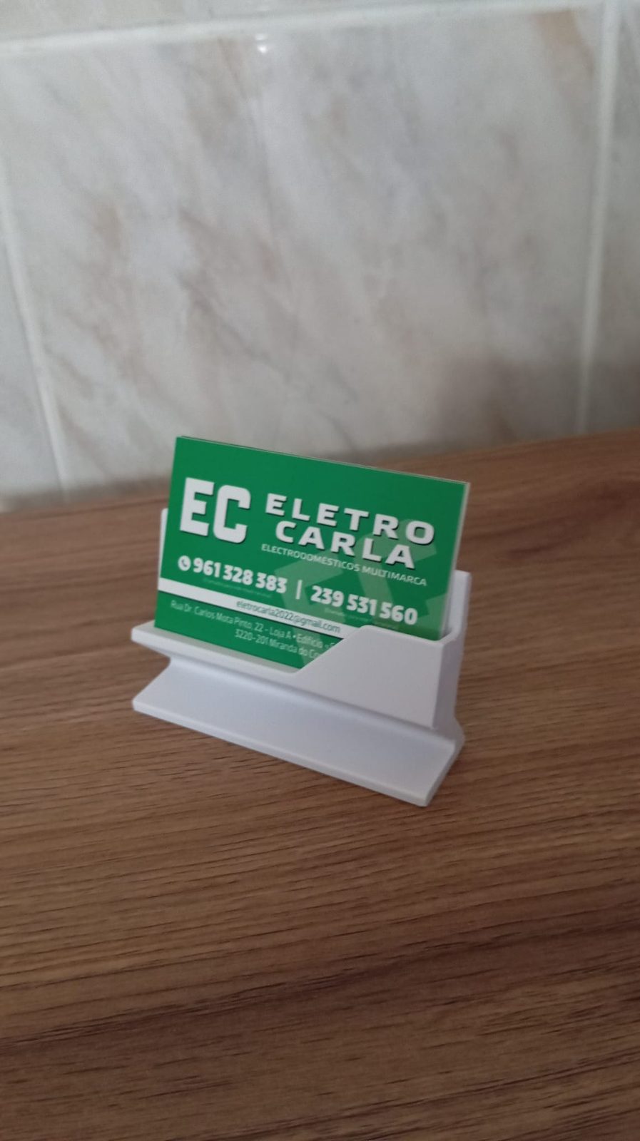 #238 Modern Business Card Holder — vue 4