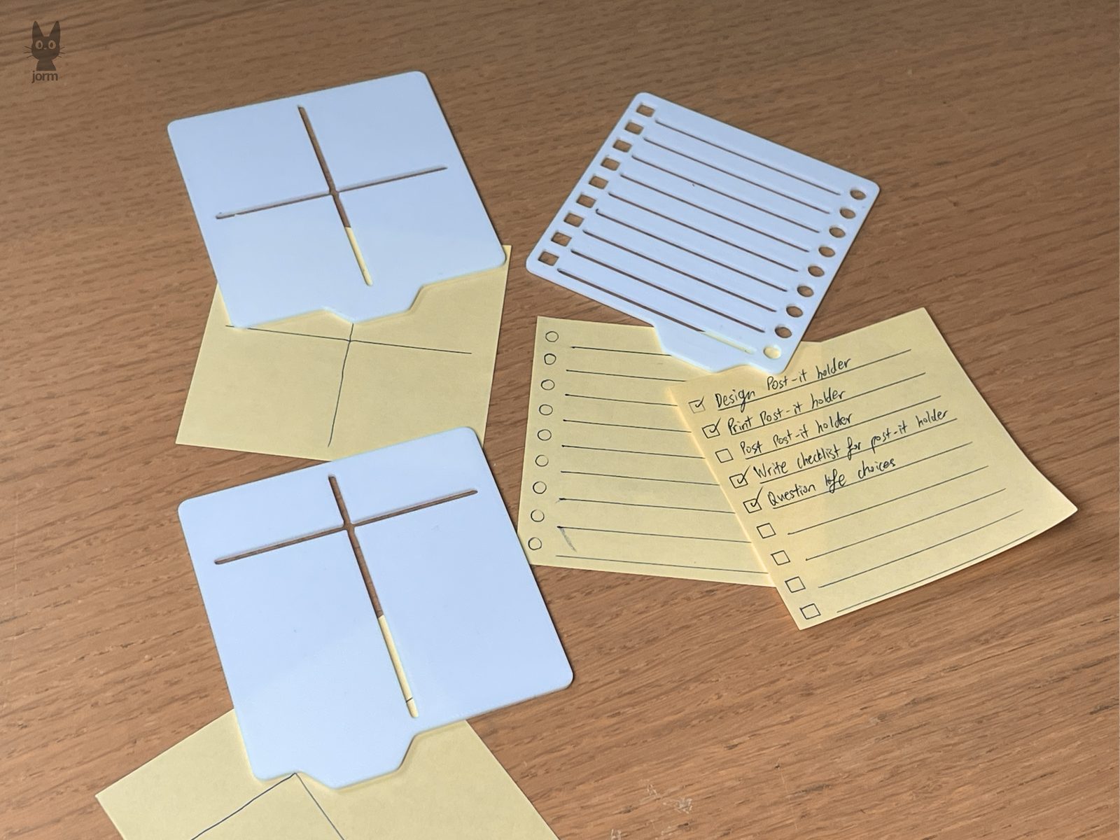 #240 Sticky Note Holder with Stencils — vue 10
