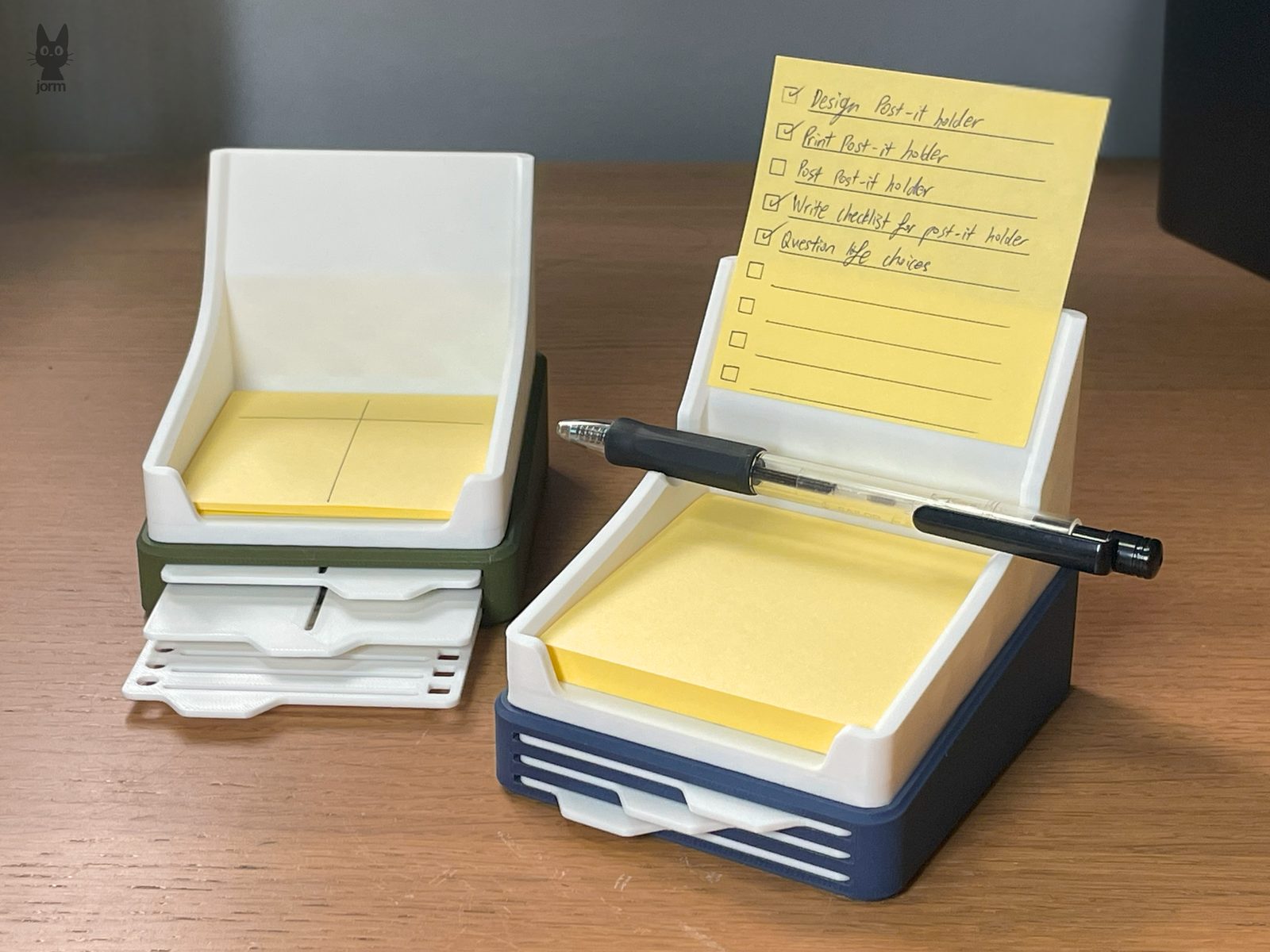 #240 Sticky Note Holder with Stencils — vue 14