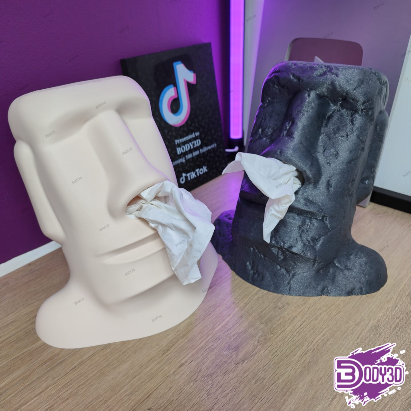 #241 Moai Tissue Box and HeadPhone Holder - Supportless — vue 1