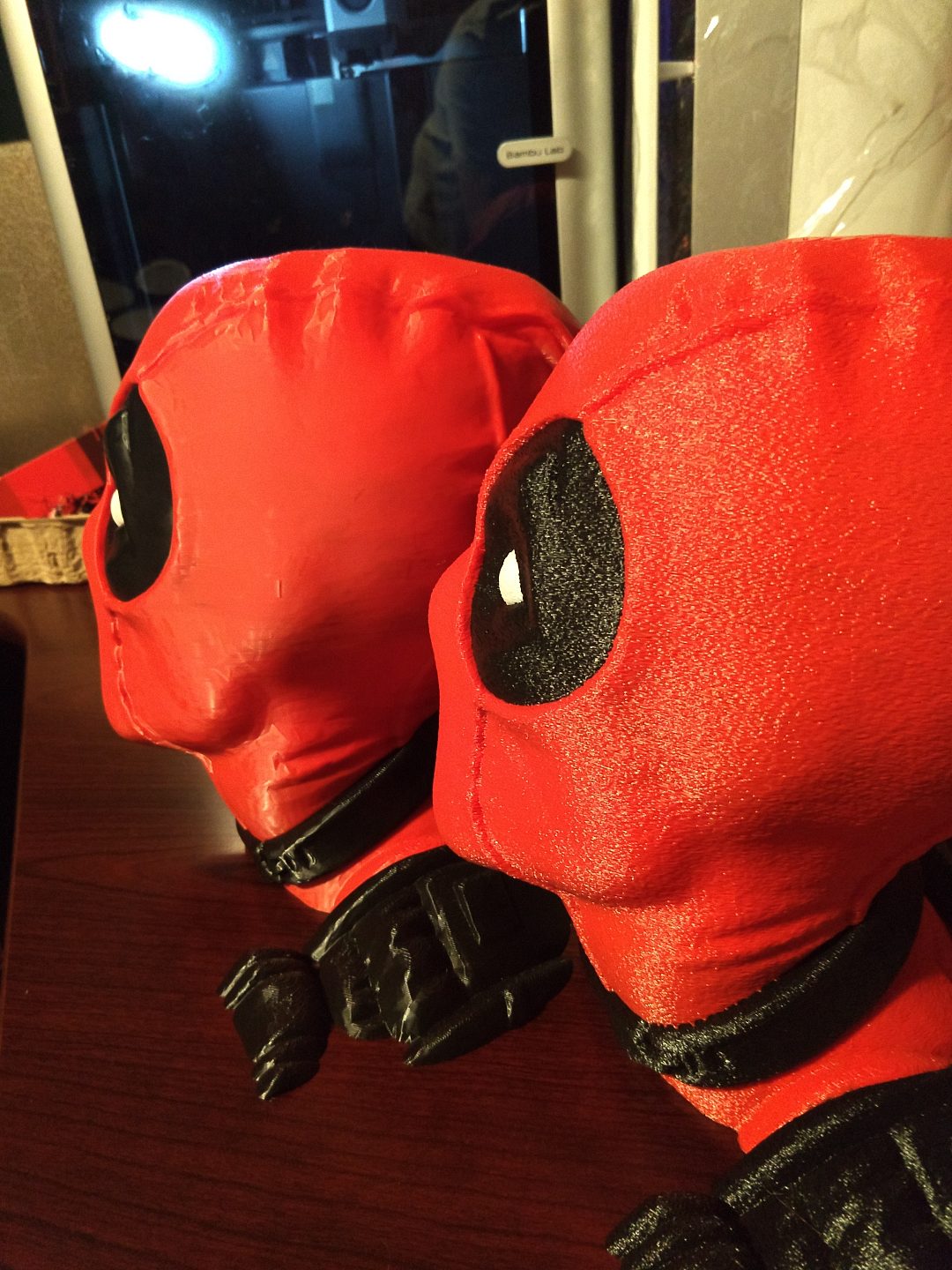 #253 Deadpool headphone holder — vue 7