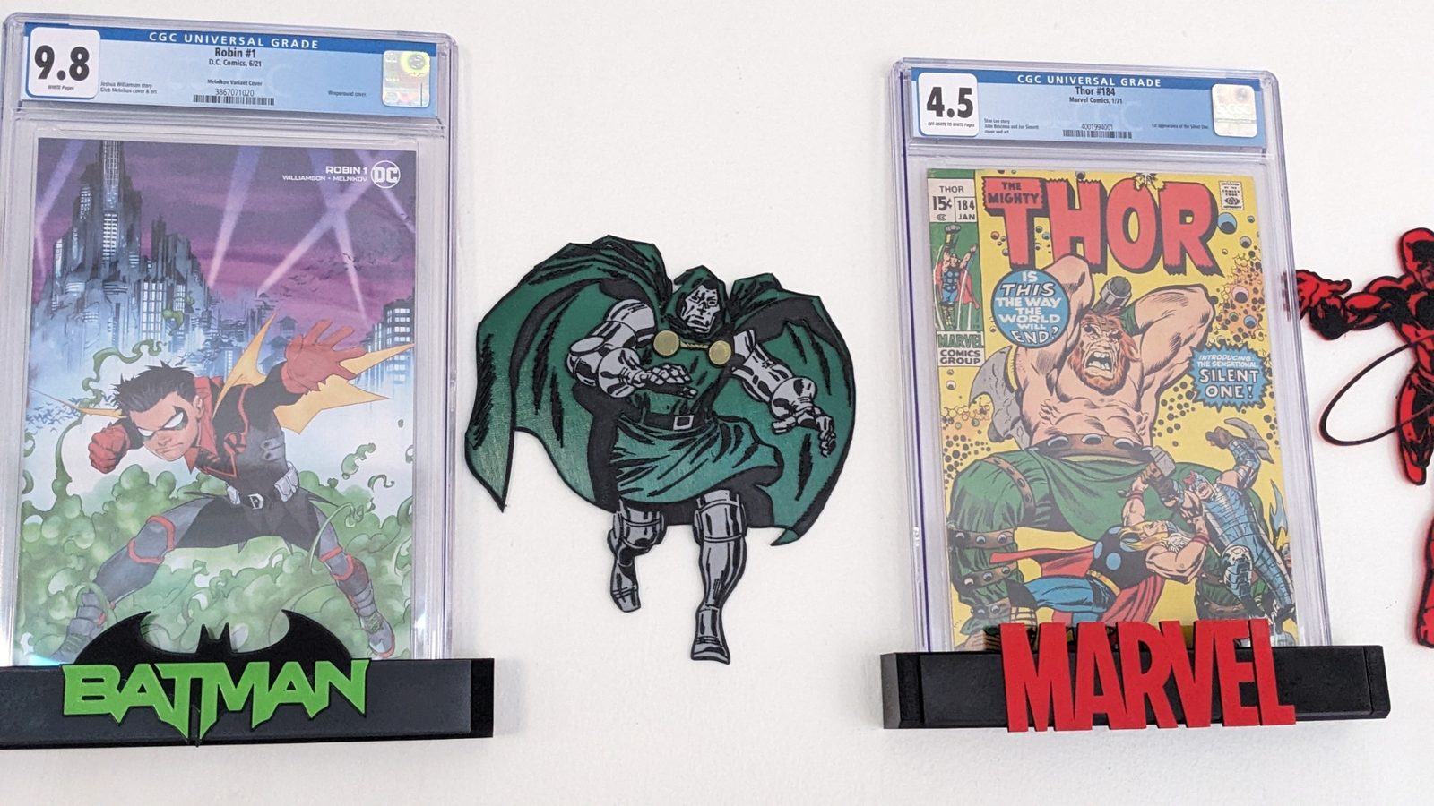 #258 Doctor Doom Wall Art — vue 3