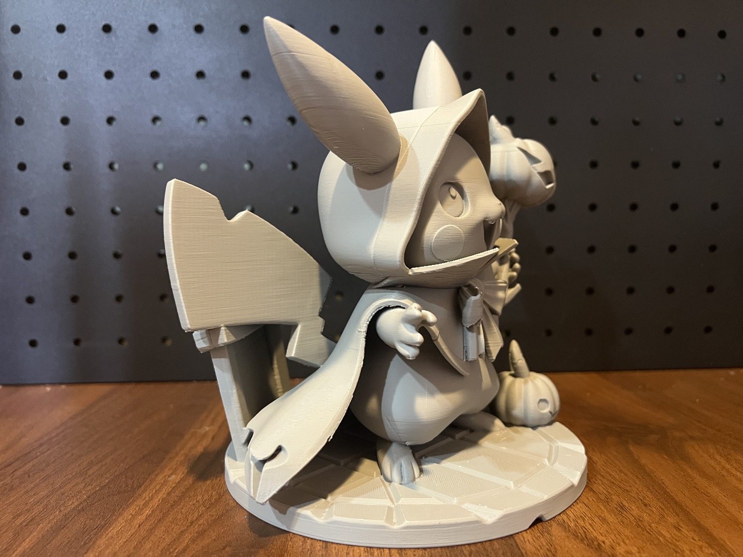 #277 Halloween Pokemon Pikachu Statue – Trick or Treat! — vue 12