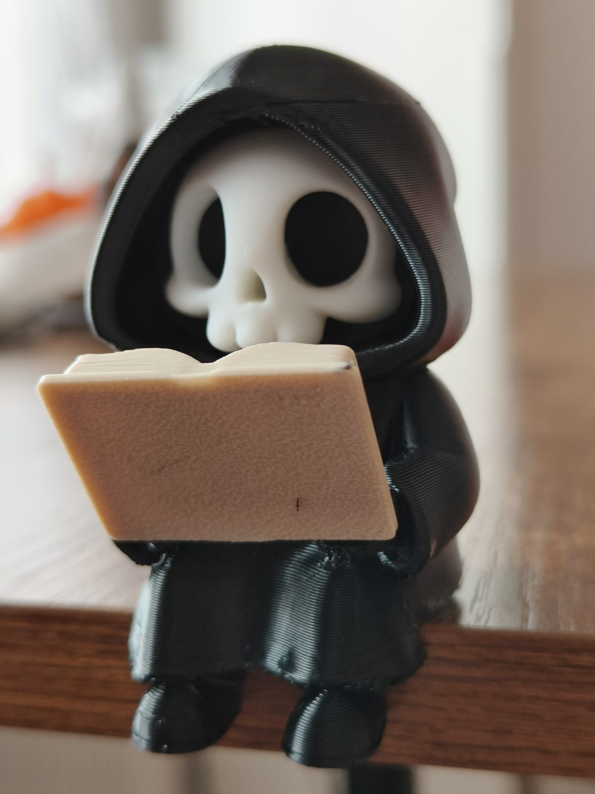 #279 Kawaii Grim Reaper Reading Book Spooky 3D Printed — vue 2