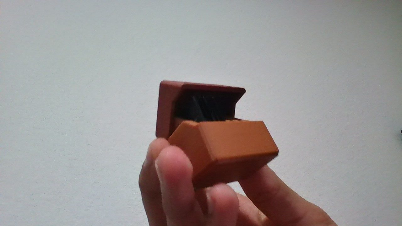 #290 SD Card Holder (6 Slots) — vue 2
