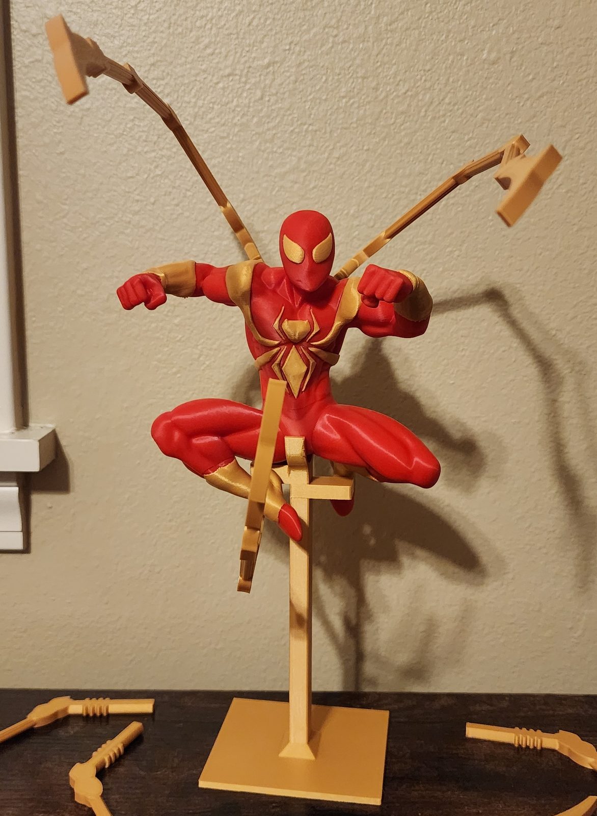 #294 Iron Spider-Man Aerial Punch — vue 3
