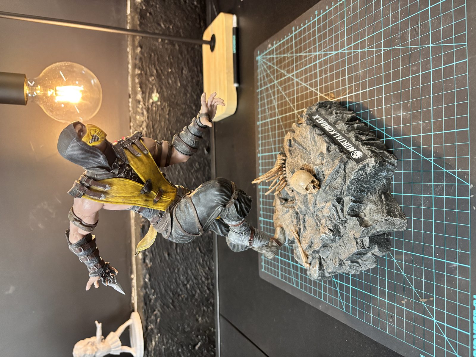 #319 Mortal Kombat X Collectors Edition Scorpion Statue — vue 5