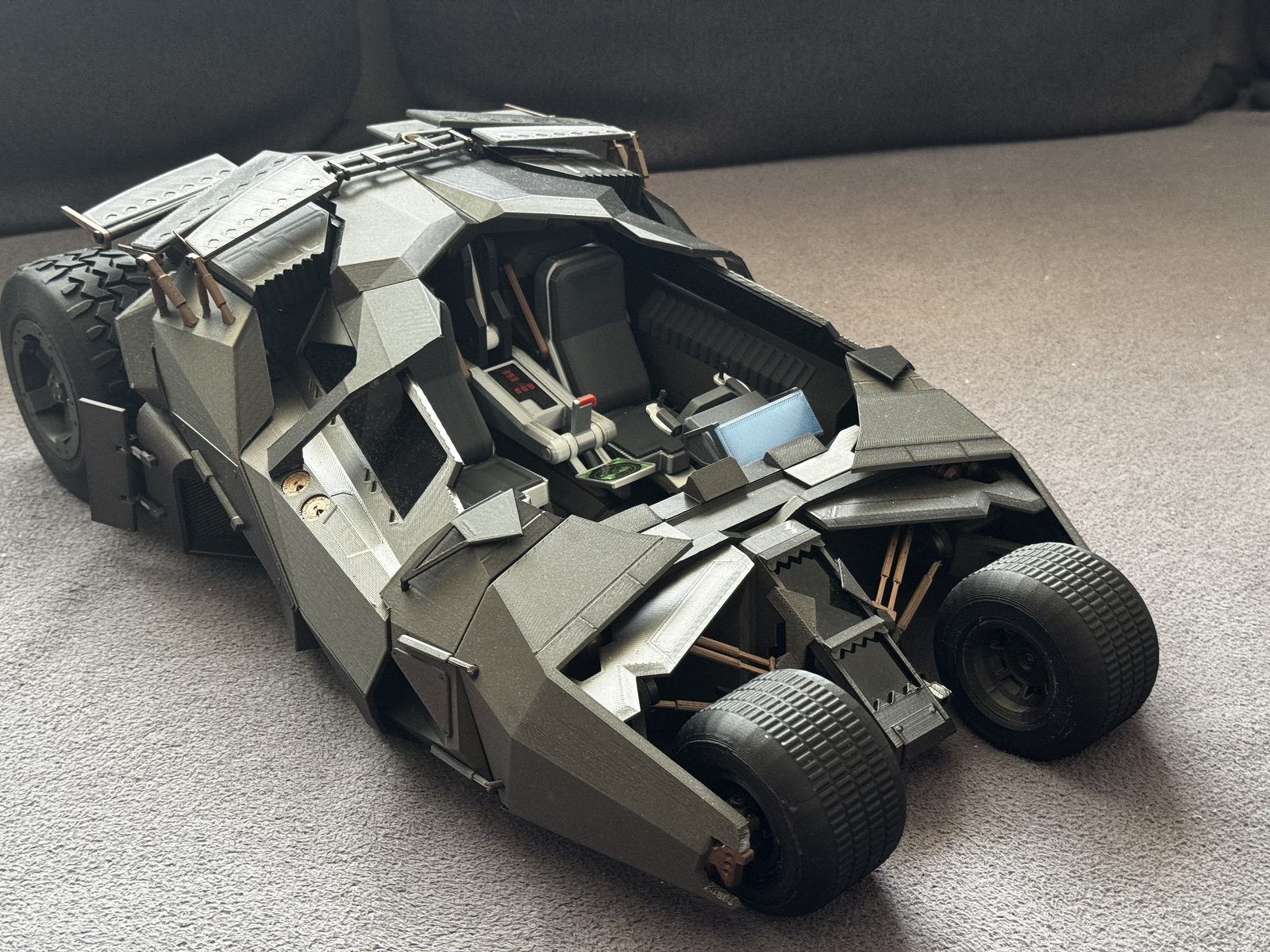 #323 Tumbler Batmobile - Wcad Edition — vue 7