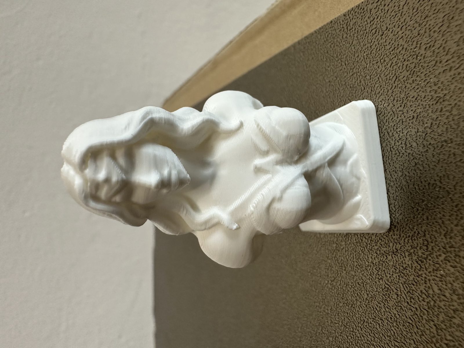 #325 Wonder Woman Sculpture — vue 1