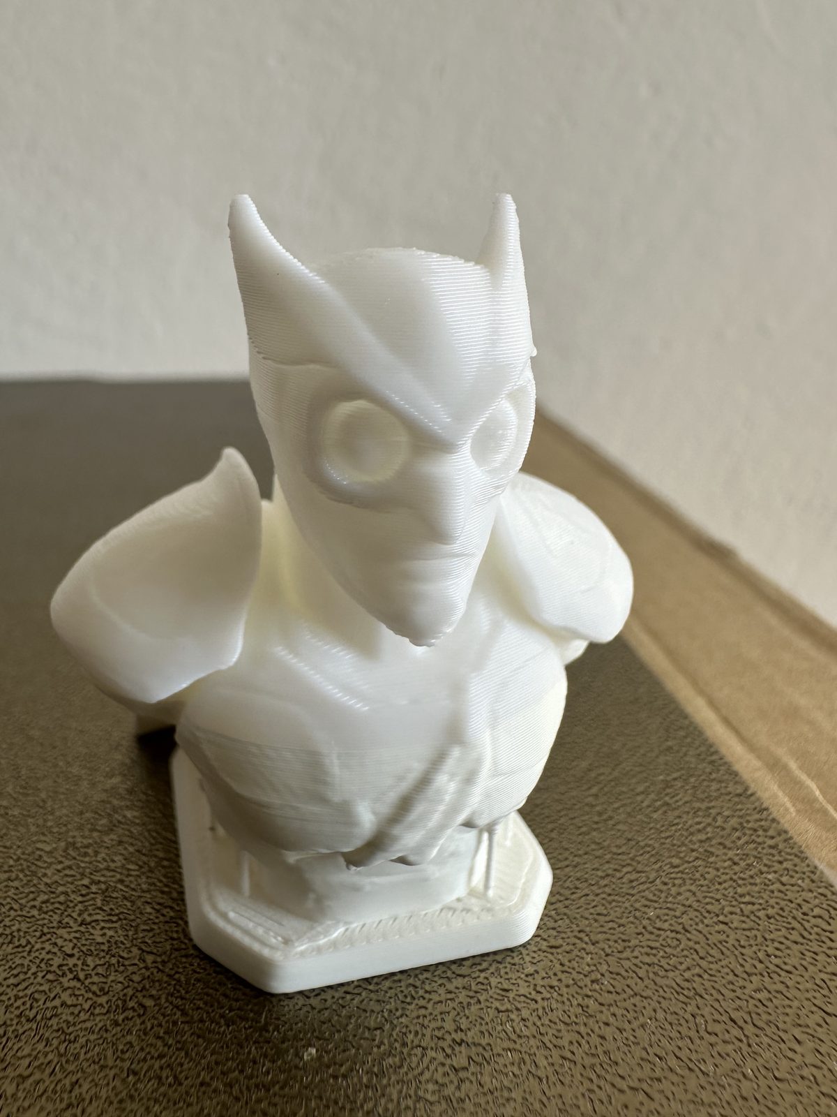 #327 Owlman — vue 1