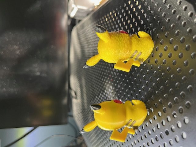 #330 Pikachu — vue 2