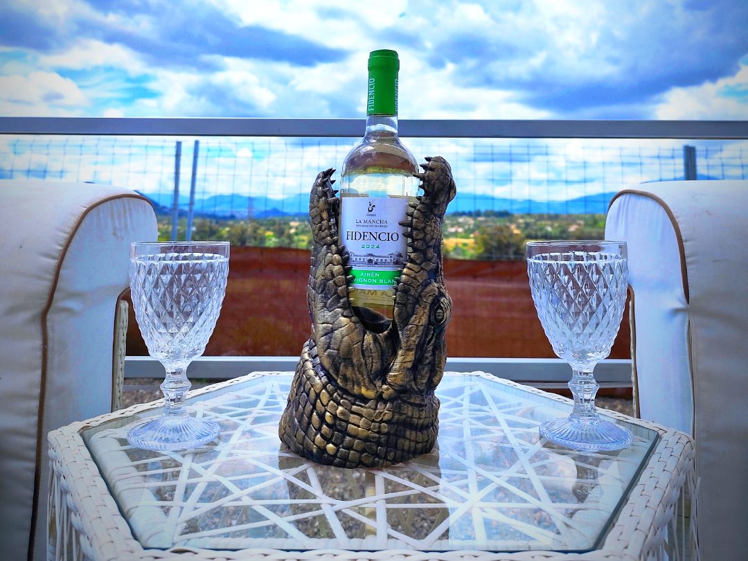 #345 Crocodile Head Wine Bottle Holder — vue 1