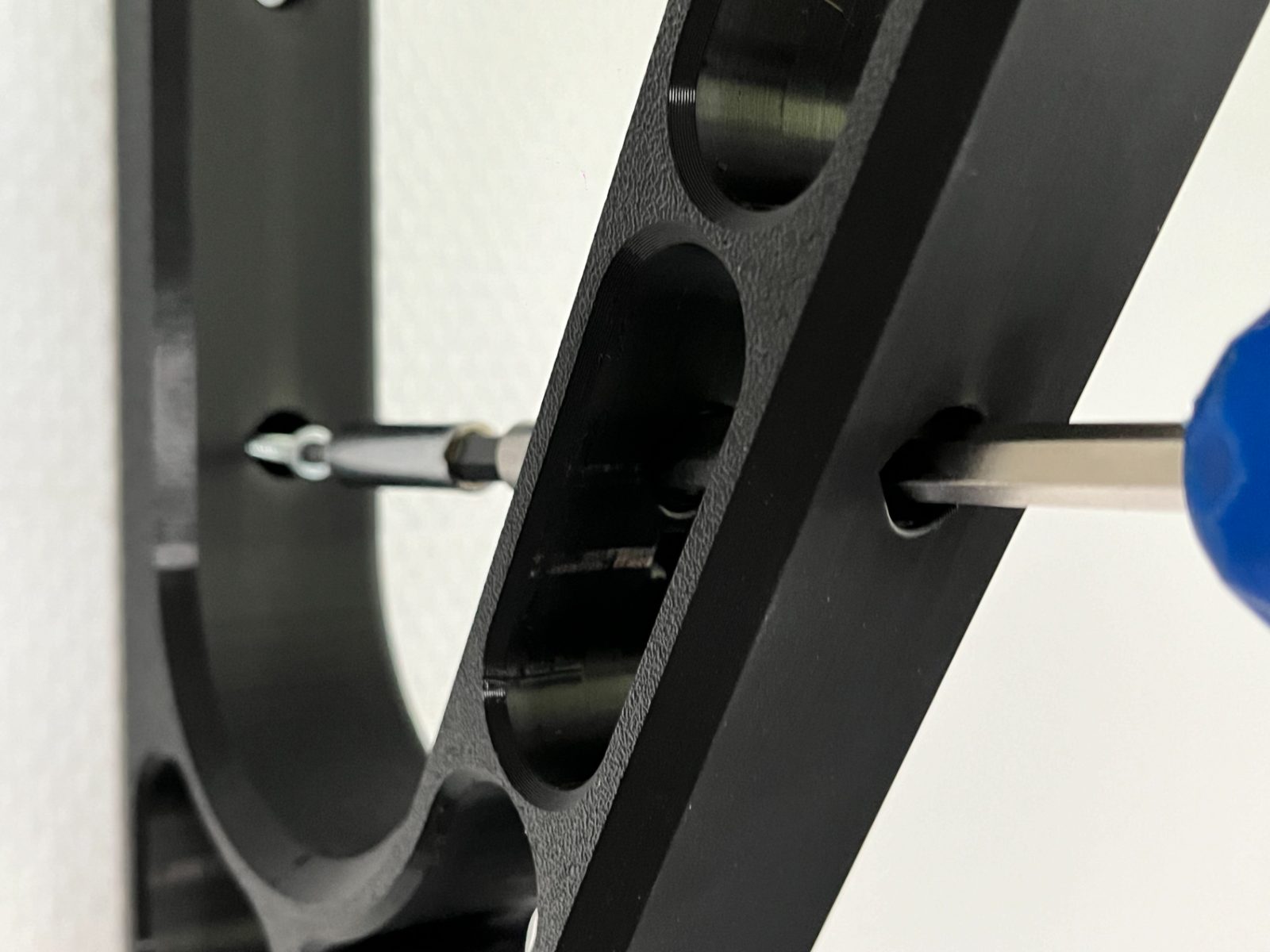 #346 ULTIMATE Helmet Holder V3 — vue 20