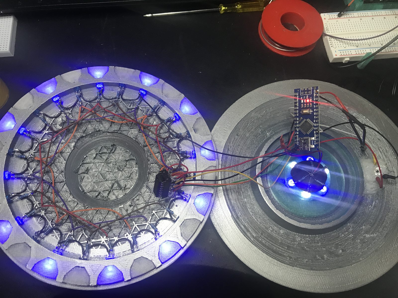 3492682 UFO Abduction Lamp with blinking lights — vue 7