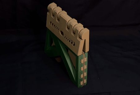 #358 Mecha-Style Folding Stool — vue 4