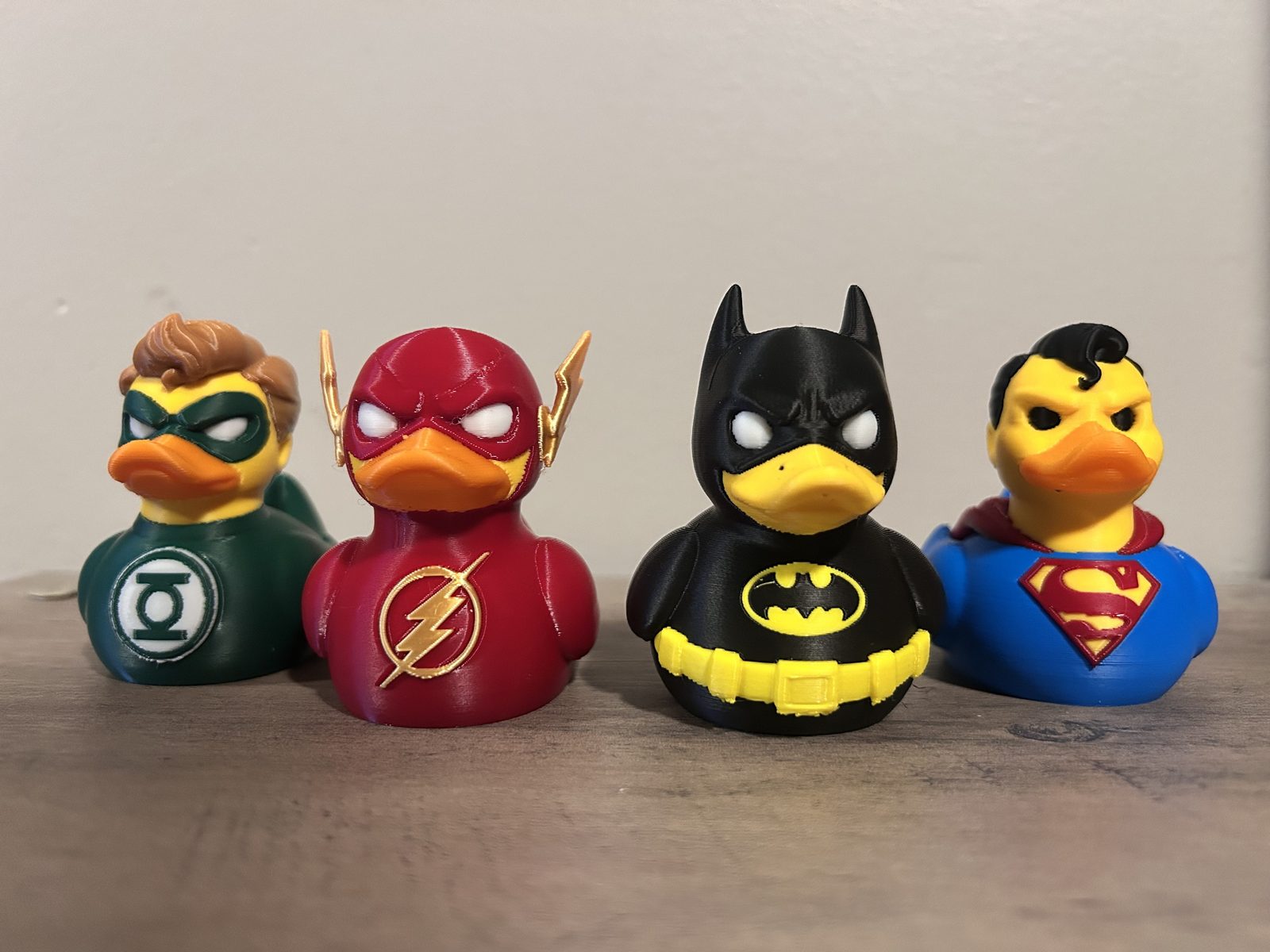 #371 Green Lantern Duck — vue 3