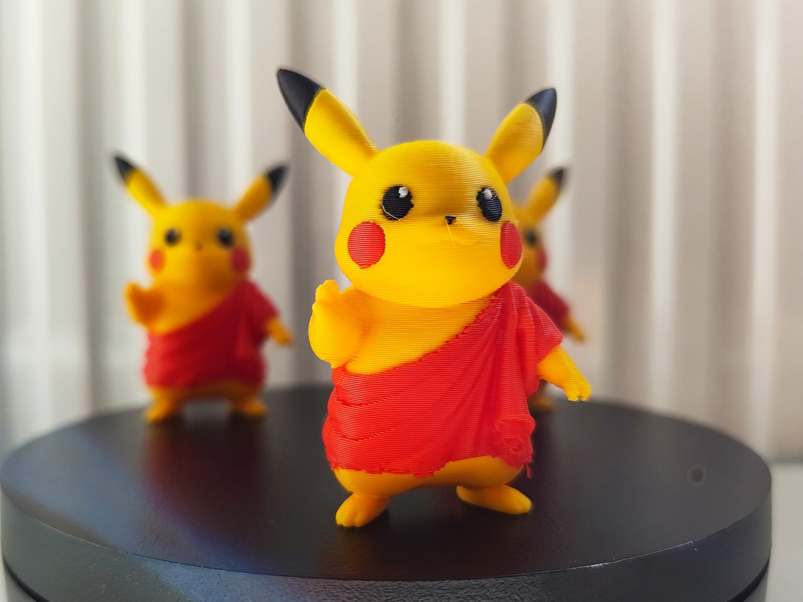 #380 Greek Philosopher Pikachu — vue 4