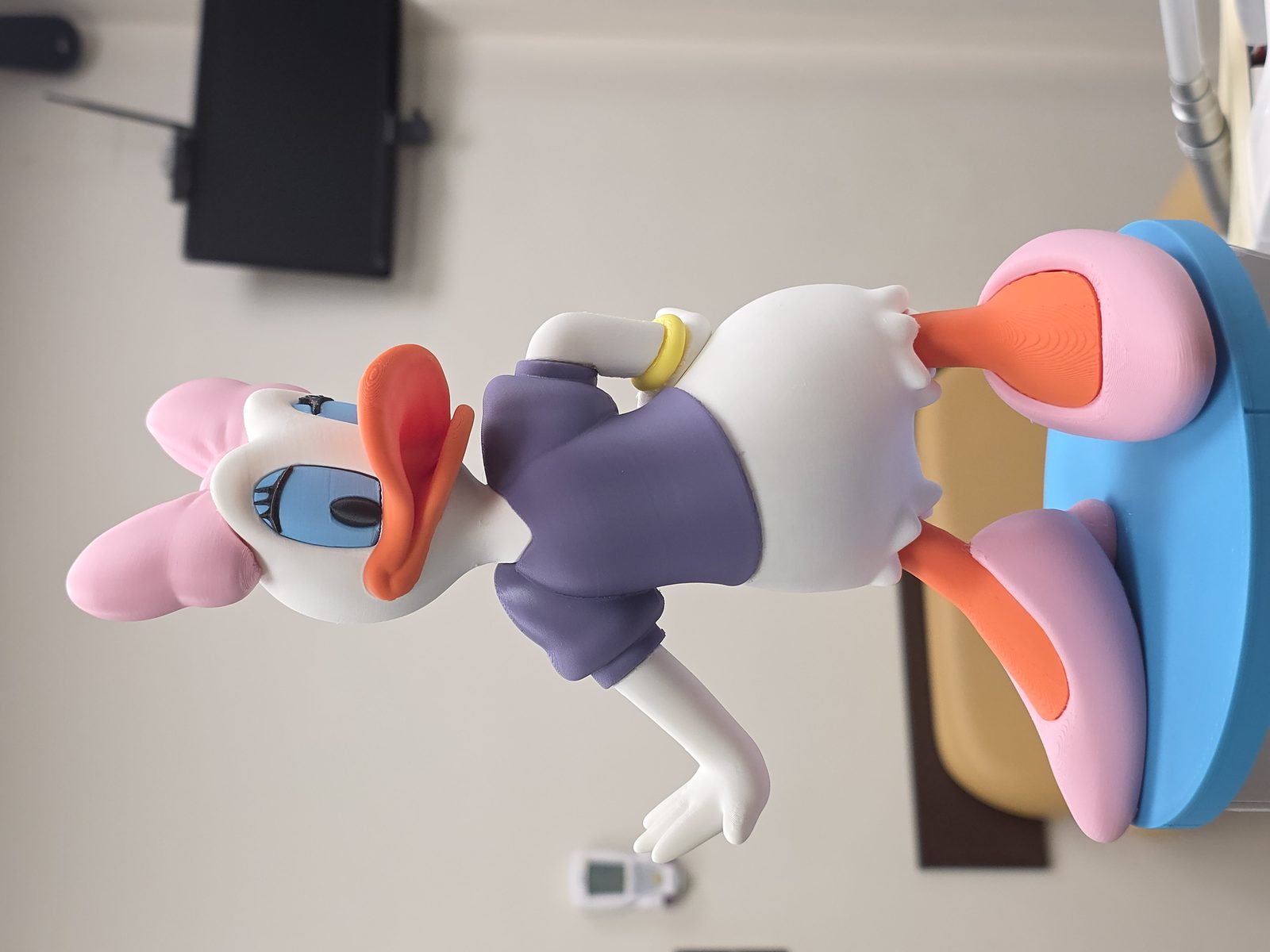 #387 Daisy Duck - - Easy assembly — vue 7