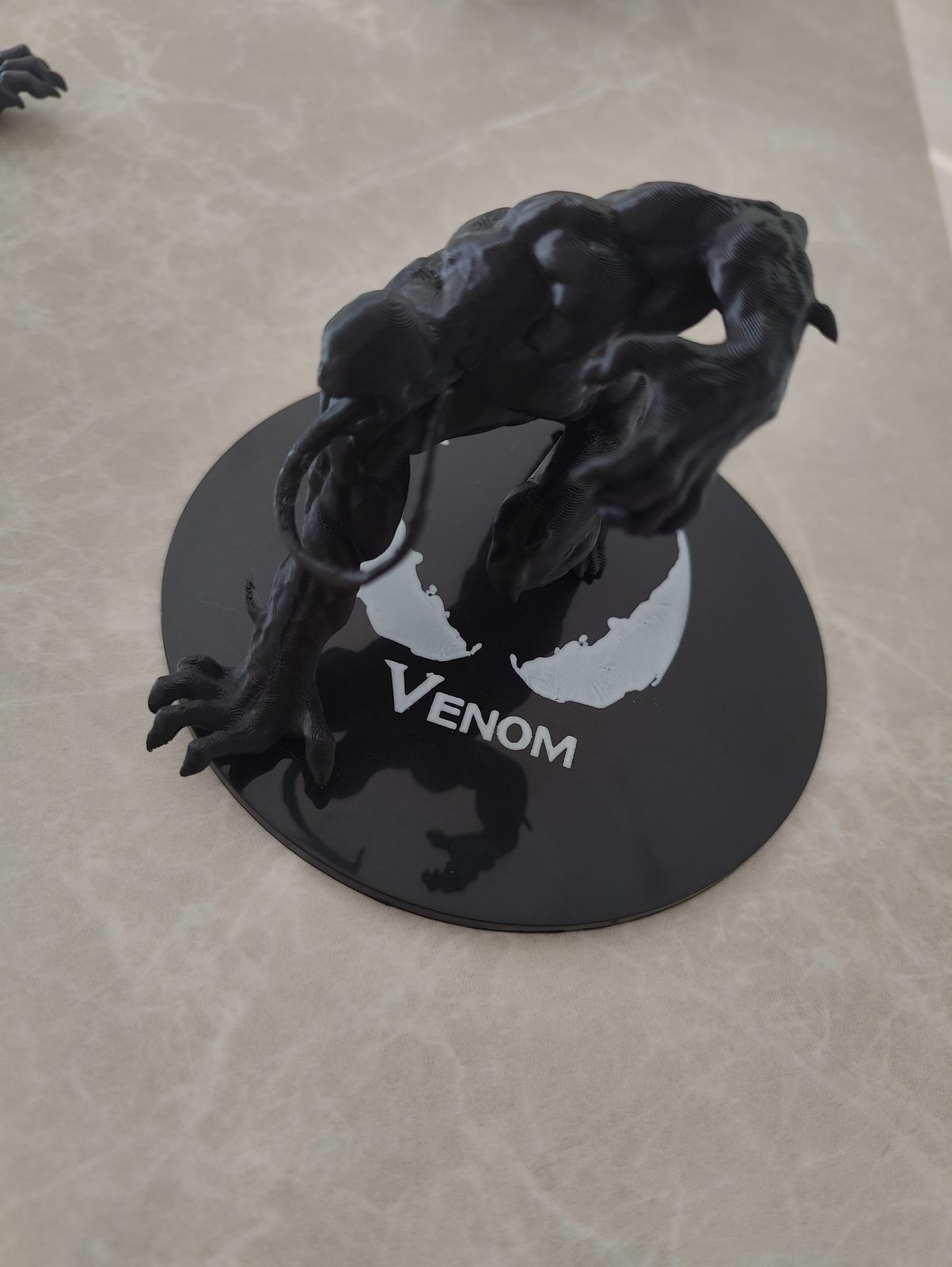 #390 Venom Marvel Held Monster — vue 3