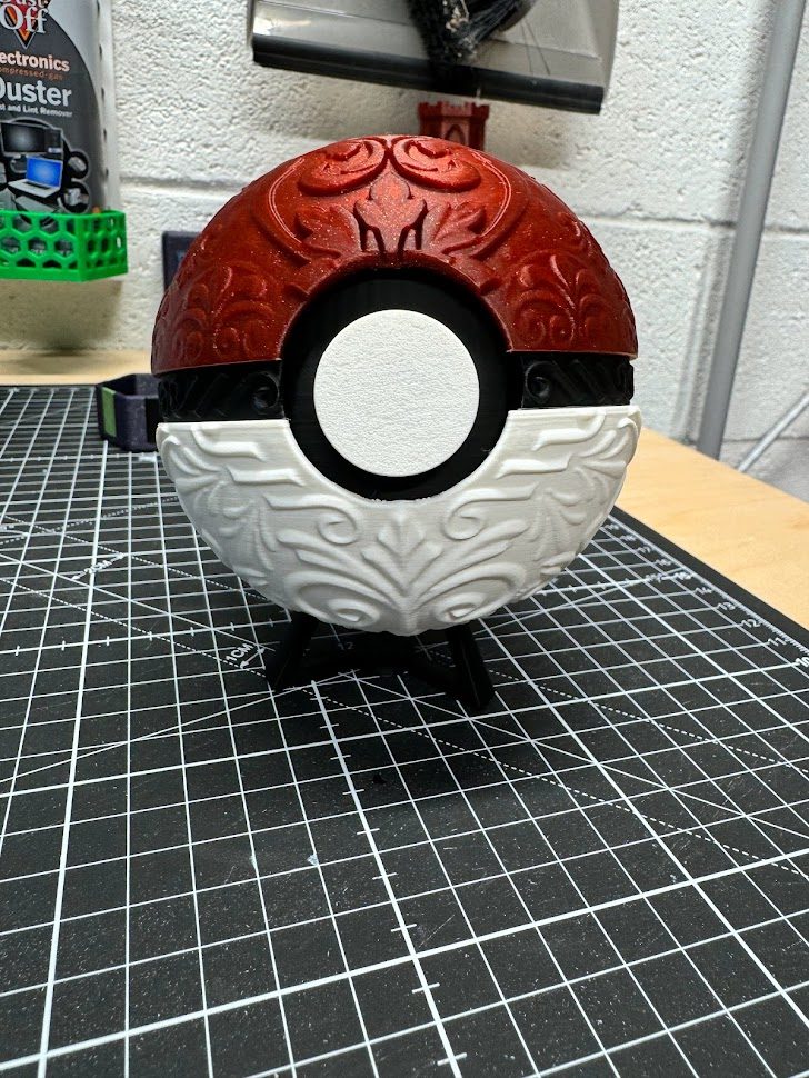 #395 Ornamental Pokeball — vue 1